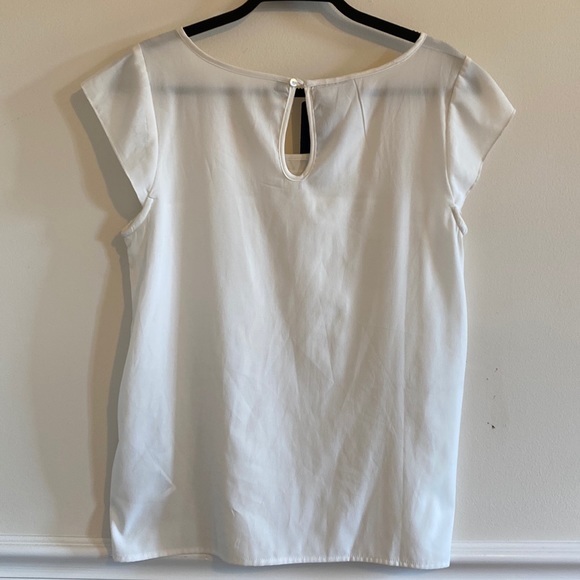 3/$20 NWT (L) Shell Blouse Lace Cap Sleeves Kiabe K Woman bought Italy EU 40 - Picture 2 of 2